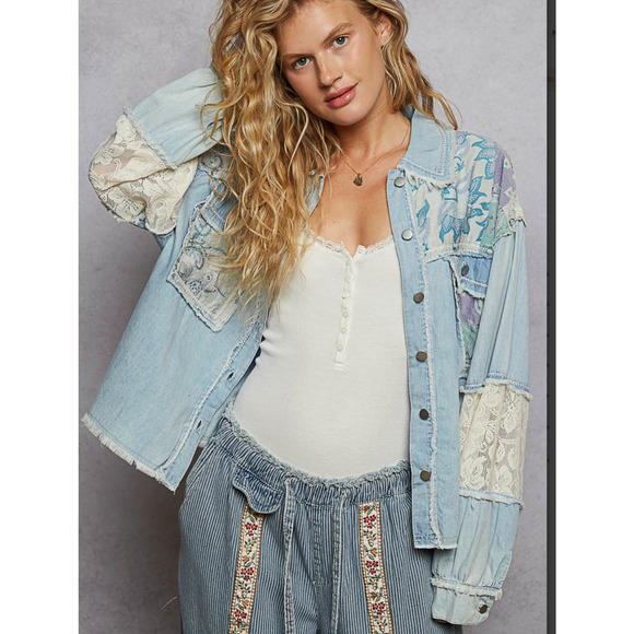 1207 POL Size Medium Button Down Jacket Lace Detal Long Baloon Sleeve NEW - Picture 1 of 7